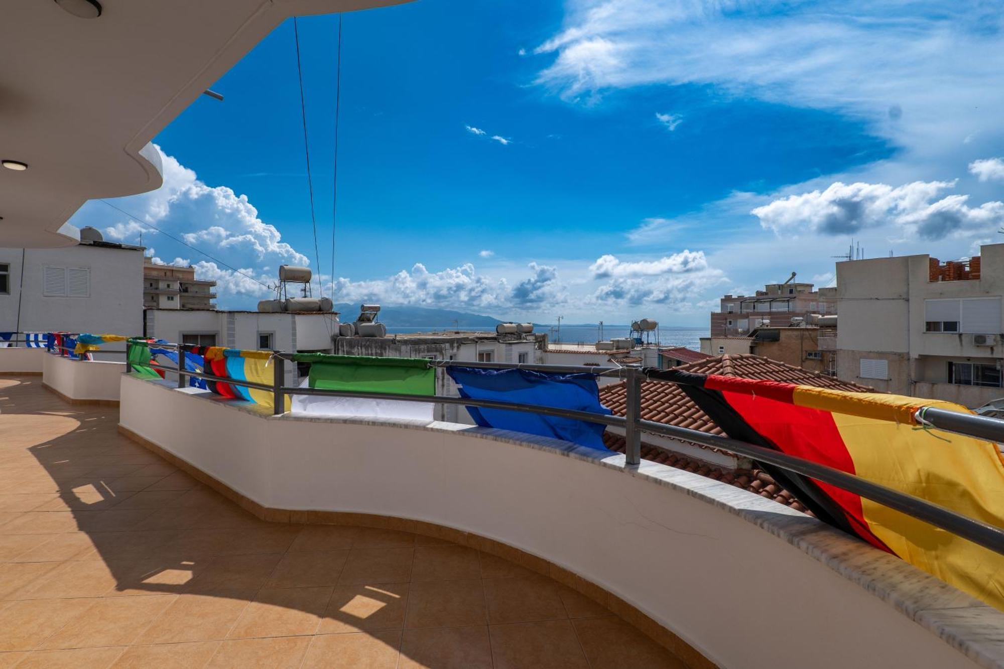 Hoteleks Inn & Suites Sarandë Exterior foto