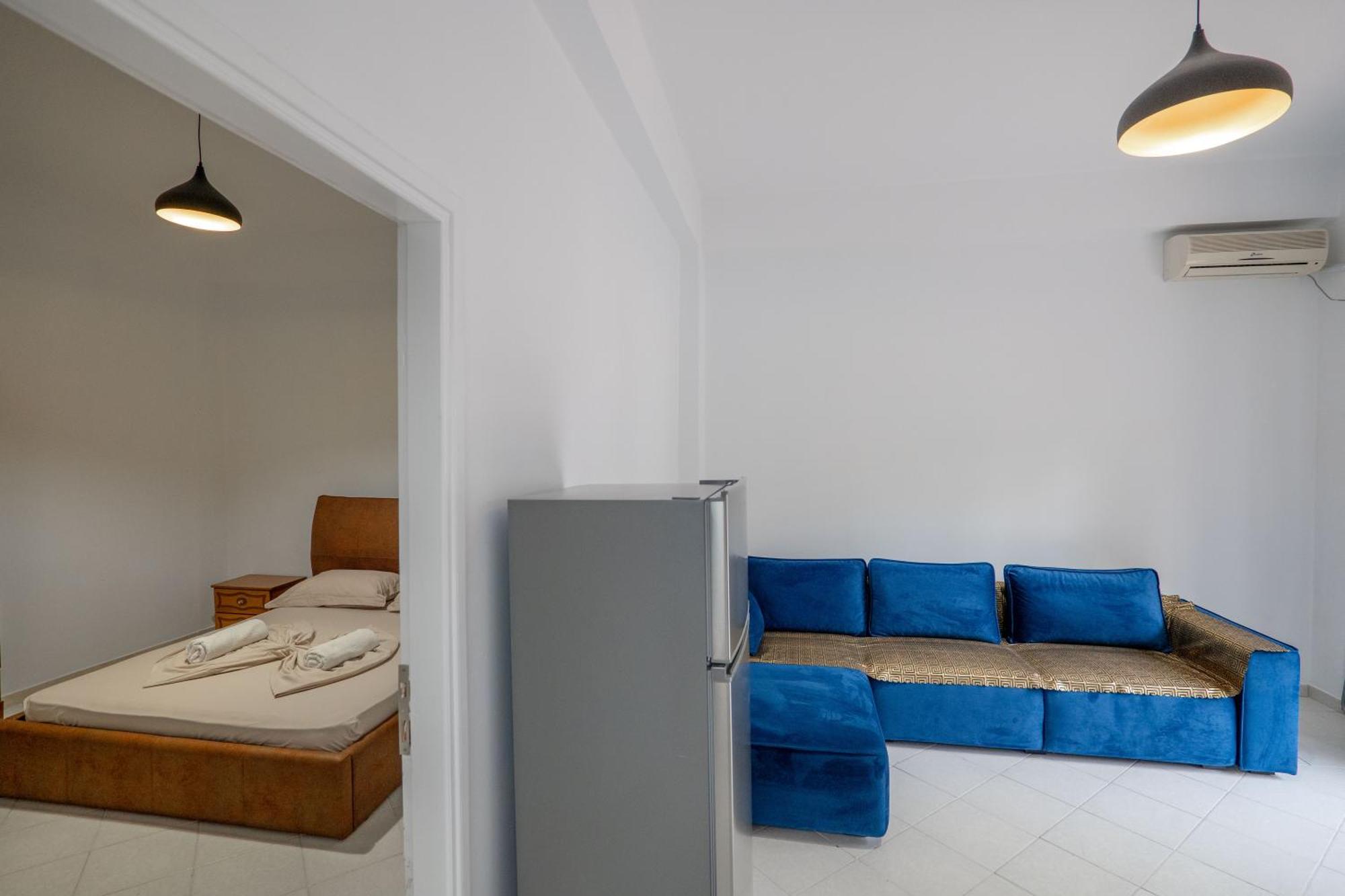 Hoteleks Inn & Suites Sarandë Exterior foto