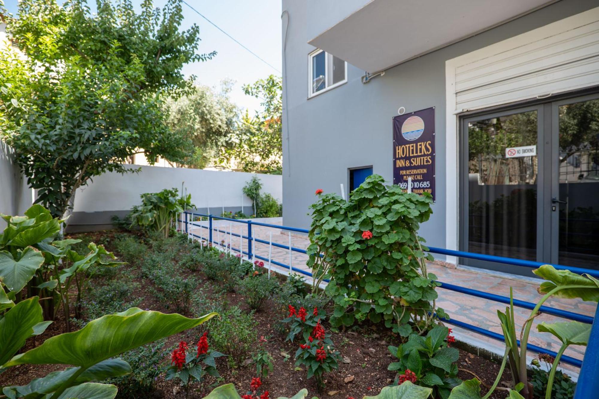 Hoteleks Inn & Suites Sarandë Exterior foto
